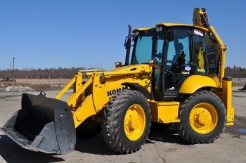 Универсальный экскаватор-погрузчик Komatsu WB97S
